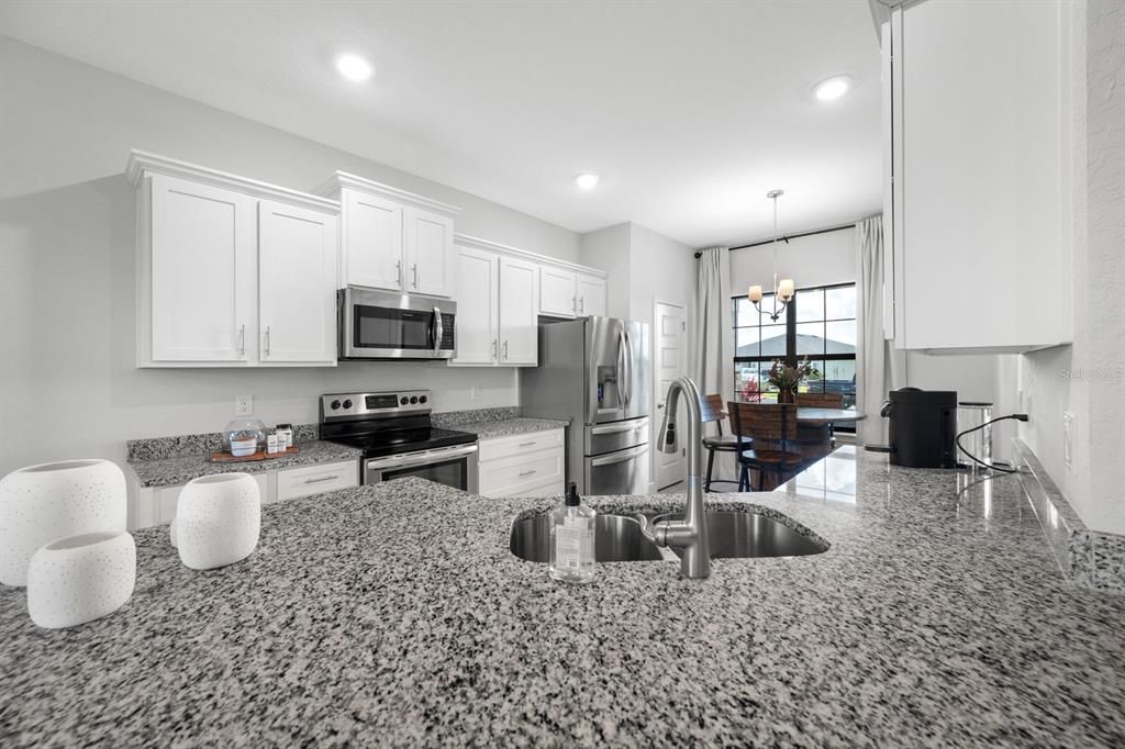 For Sale: $449,900 (5 beds, 3 baths, 2723 Square Feet)