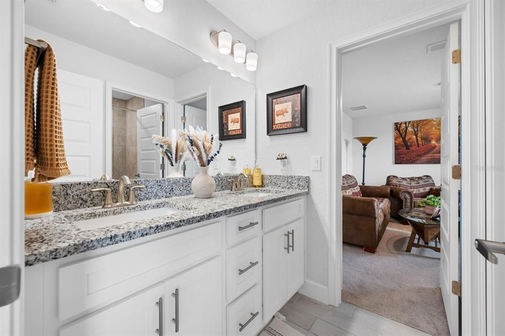 For Sale: $449,900 (5 beds, 3 baths, 2723 Square Feet)