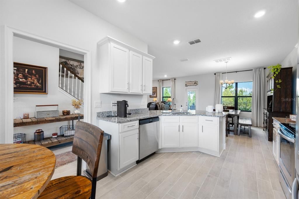 For Sale: $449,900 (5 beds, 3 baths, 2723 Square Feet)
