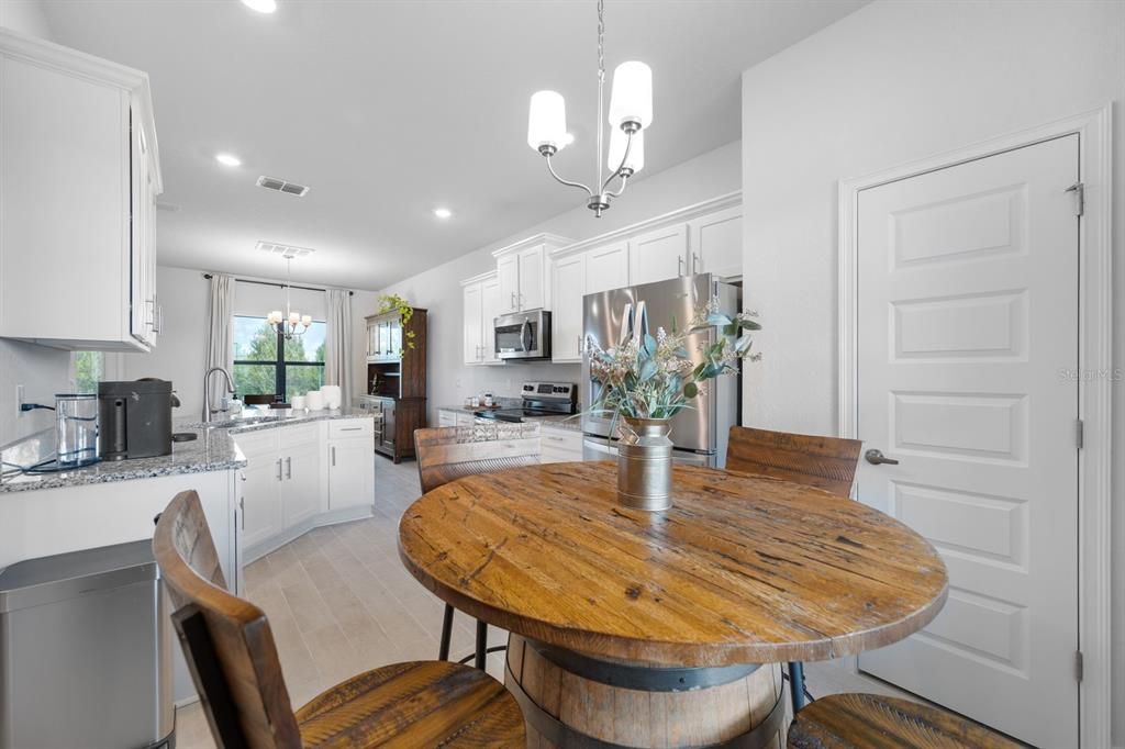 For Sale: $449,900 (5 beds, 3 baths, 2723 Square Feet)