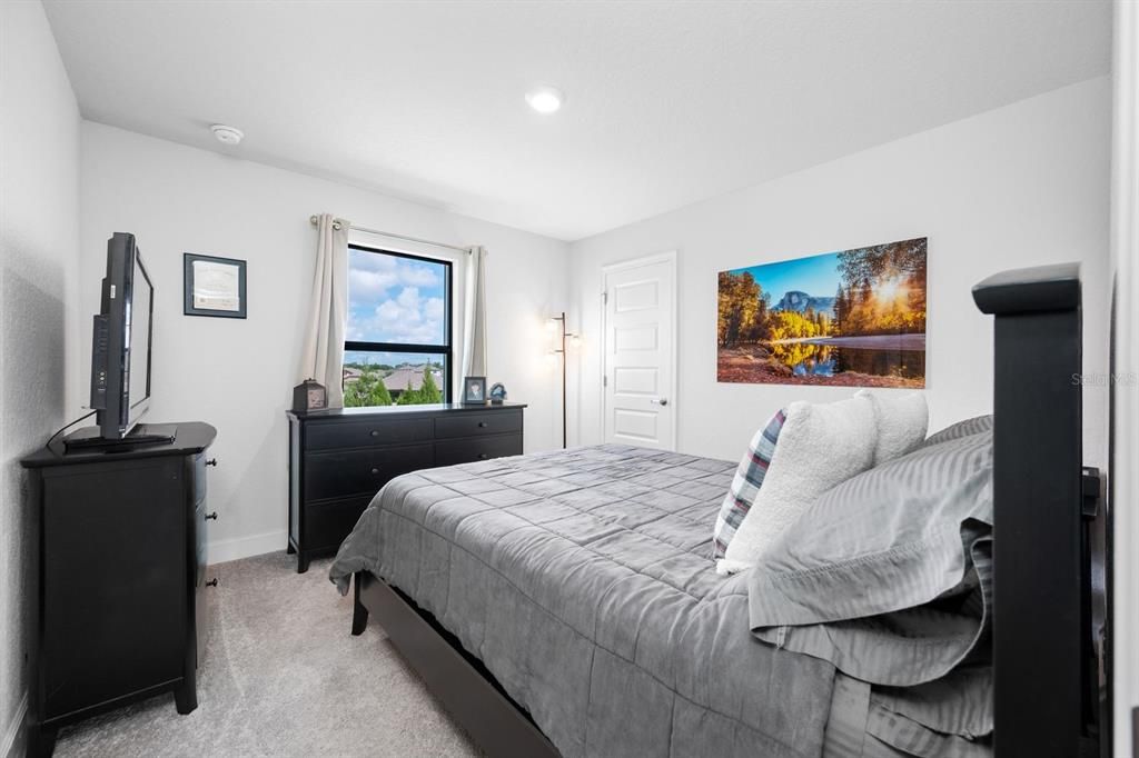 For Sale: $449,900 (5 beds, 3 baths, 2723 Square Feet)