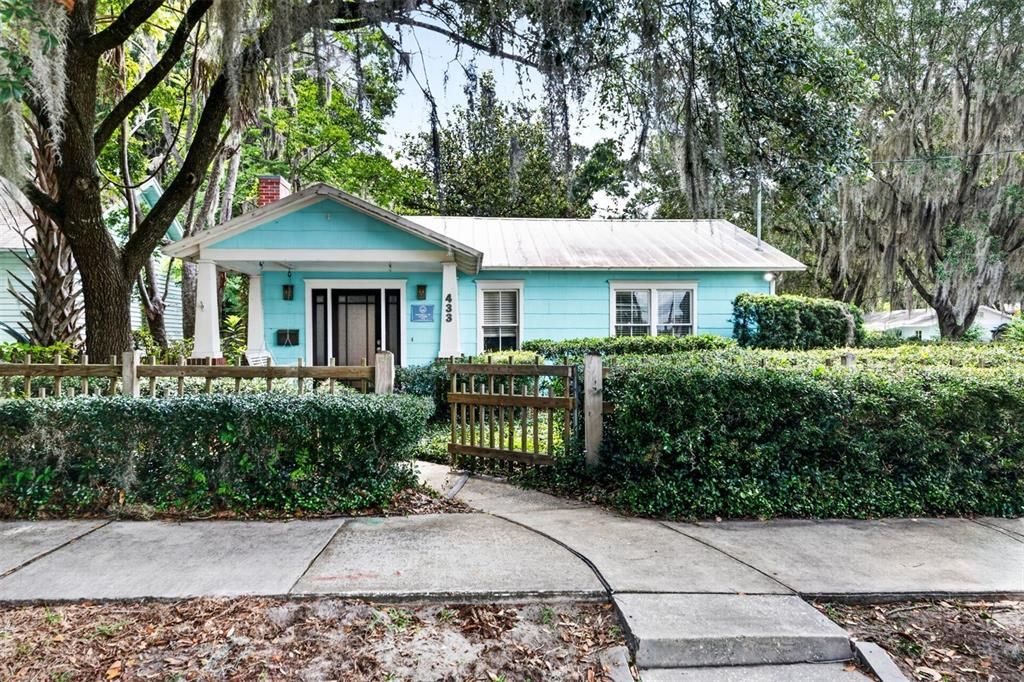 For Sale: $449,000 (3 beds, 2 baths, 1340 Square Feet)