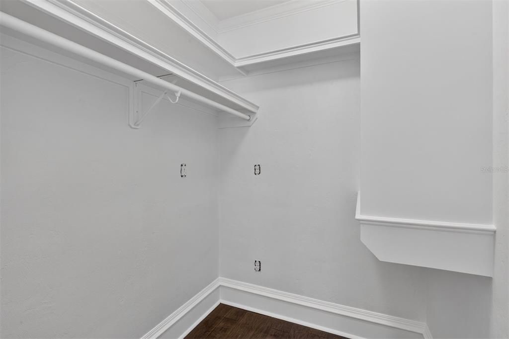For Sale: $449,000 (3 beds, 2 baths, 1340 Square Feet)