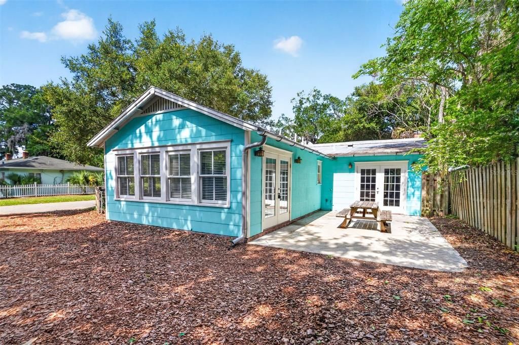 For Sale: $449,000 (3 beds, 2 baths, 1340 Square Feet)