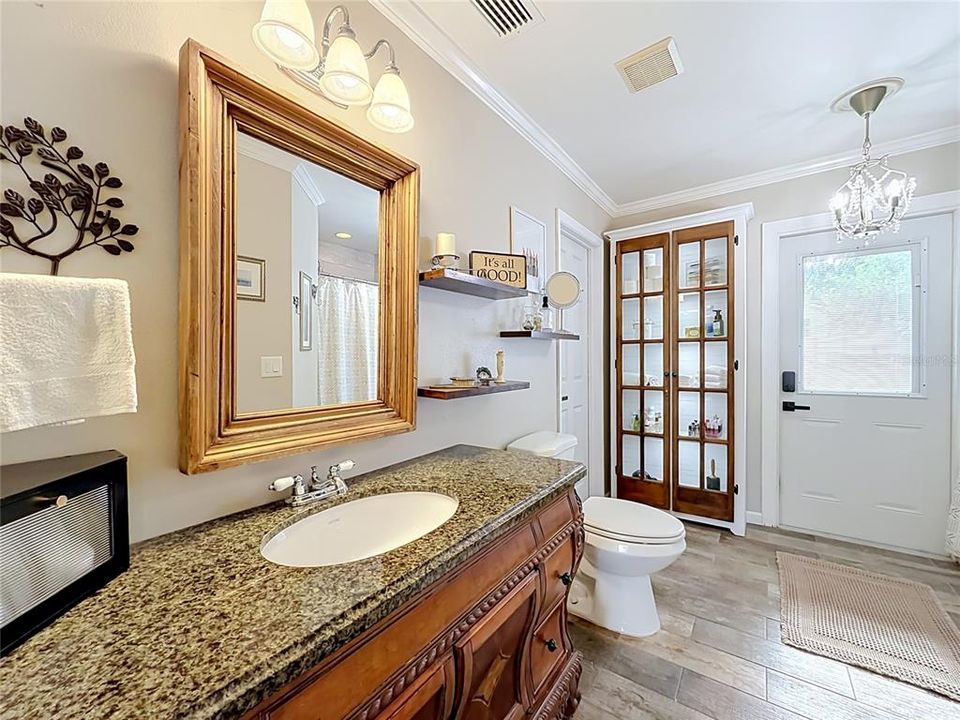 For Sale: $445,000 (3 beds, 2 baths, 1645 Square Feet)