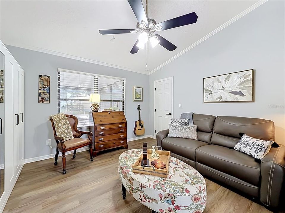 For Sale: $445,000 (3 beds, 2 baths, 1645 Square Feet)