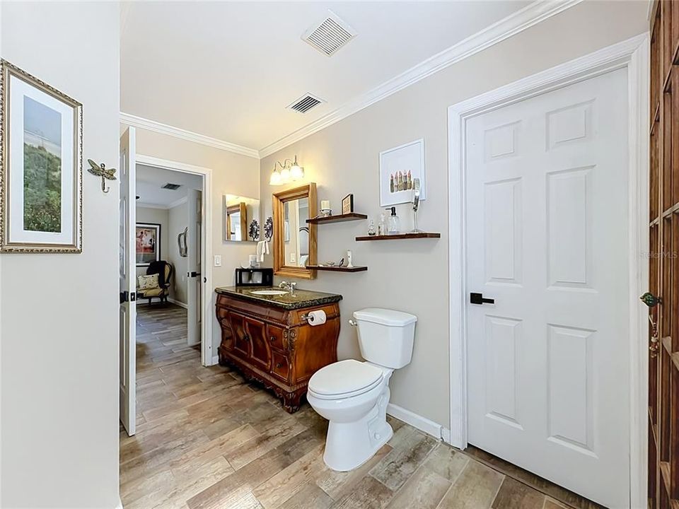 For Sale: $445,000 (3 beds, 2 baths, 1645 Square Feet)