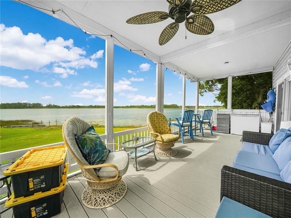 For Sale: $270,000 (2 beds, 2 baths, 1296 Square Feet)