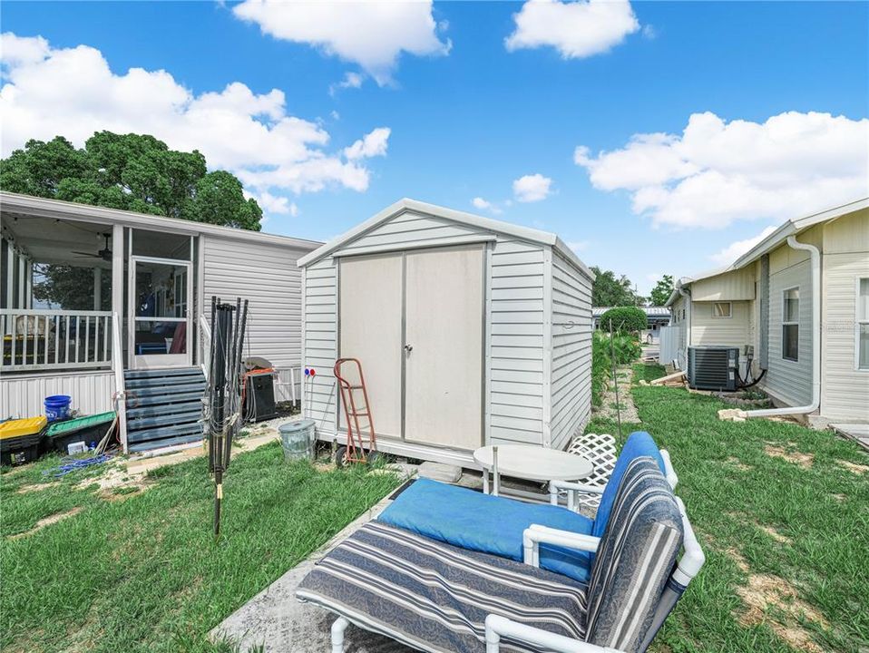 For Sale: $270,000 (2 beds, 2 baths, 1296 Square Feet)