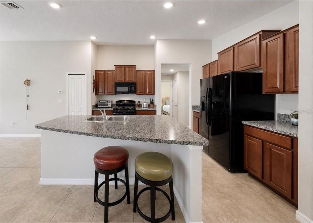 En Venta: $299,000 (3 camas, 2 baños, 1451 Pies cuadrados)