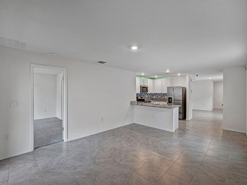For Sale: $314,900 (3 beds, 2 baths, 1516 Square Feet)