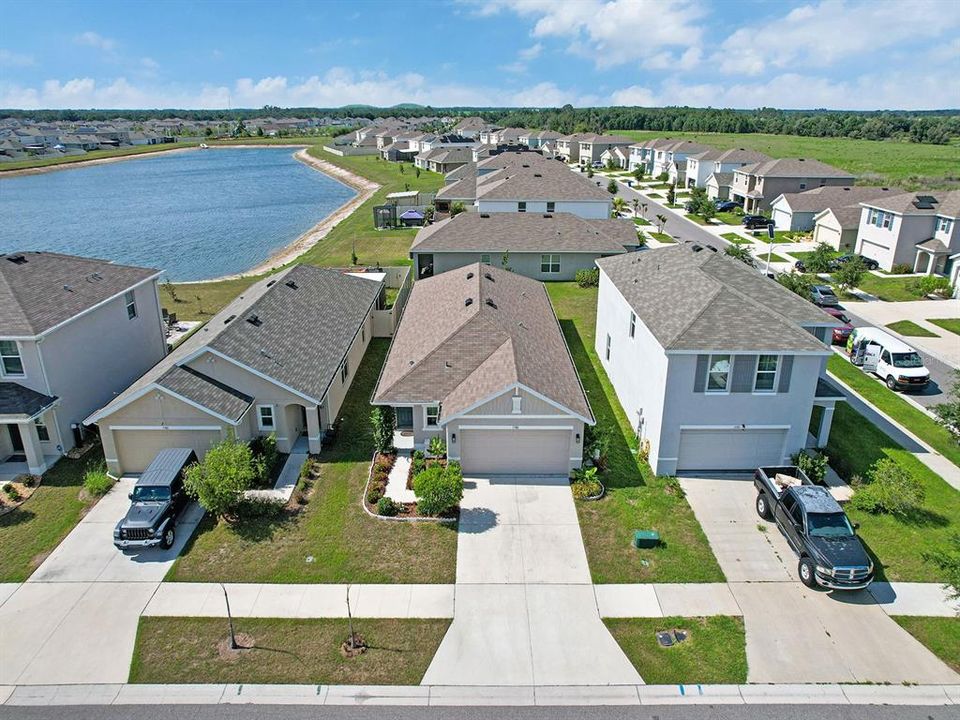 For Sale: $314,900 (3 beds, 2 baths, 1516 Square Feet)