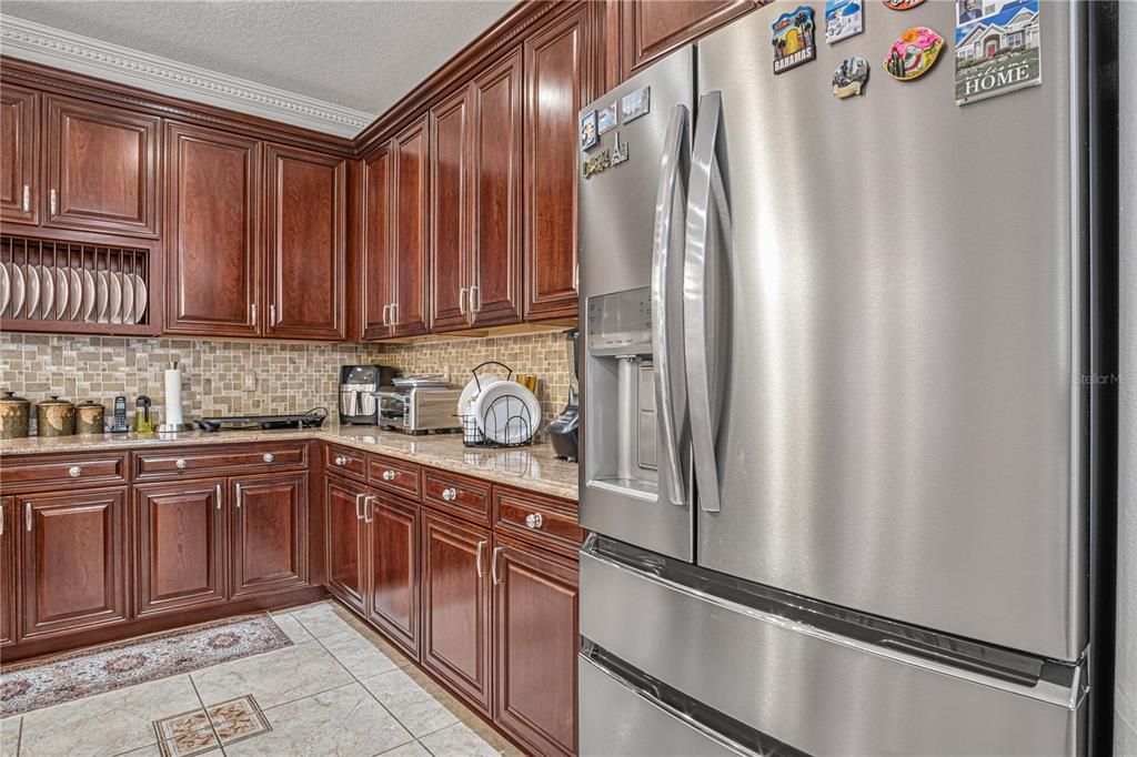 For Sale: $659,000 (5 beds, 3 baths, 3342 Square Feet)