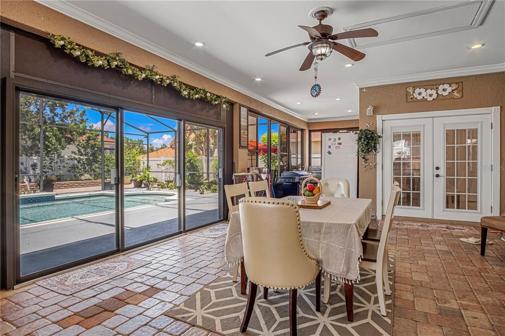 For Sale: $659,000 (5 beds, 3 baths, 3342 Square Feet)
