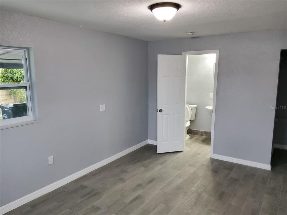 For Sale: $248,000 (4 beds, 2 baths, 1338 Square Feet)