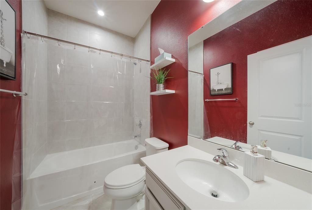En Venta: $399,000 (3 camas, 2 baños, 1533 Pies cuadrados)