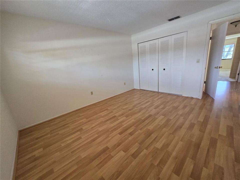 En Venta: $114,900 (2 camas, 2 baños, 1135 Pies cuadrados)