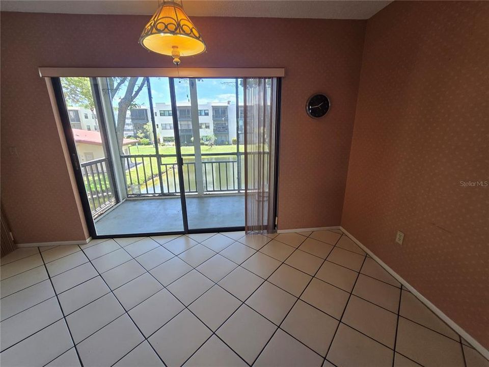 En Venta: $114,900 (2 camas, 2 baños, 1135 Pies cuadrados)