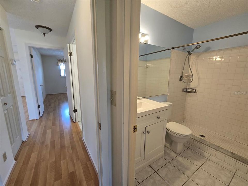 En Venta: $114,900 (2 camas, 2 baños, 1135 Pies cuadrados)