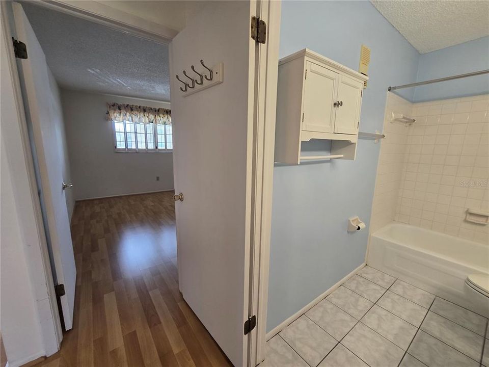 En Venta: $114,900 (2 camas, 2 baños, 1135 Pies cuadrados)