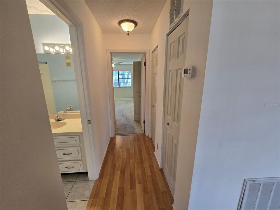 En Venta: $114,900 (2 camas, 2 baños, 1135 Pies cuadrados)