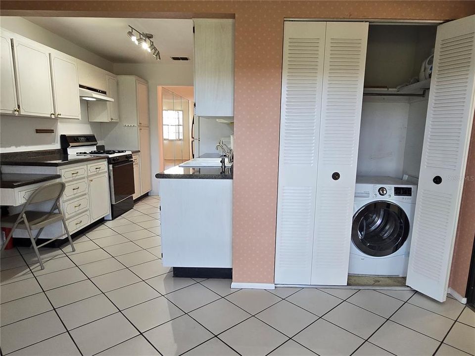 En Venta: $114,900 (2 camas, 2 baños, 1135 Pies cuadrados)