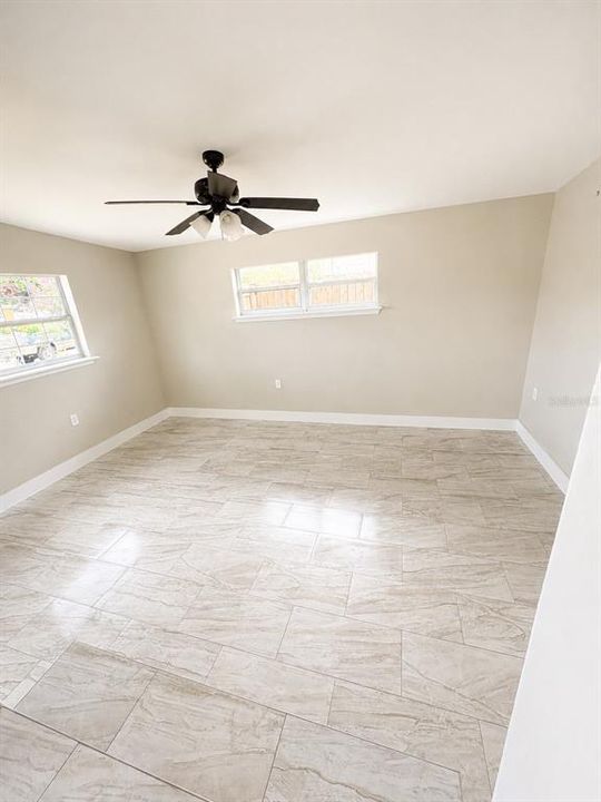 For Rent: $2,650 (4 beds, 2 baths, 1228 Square Feet)