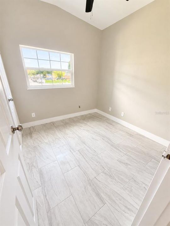 For Rent: $2,650 (4 beds, 2 baths, 1228 Square Feet)