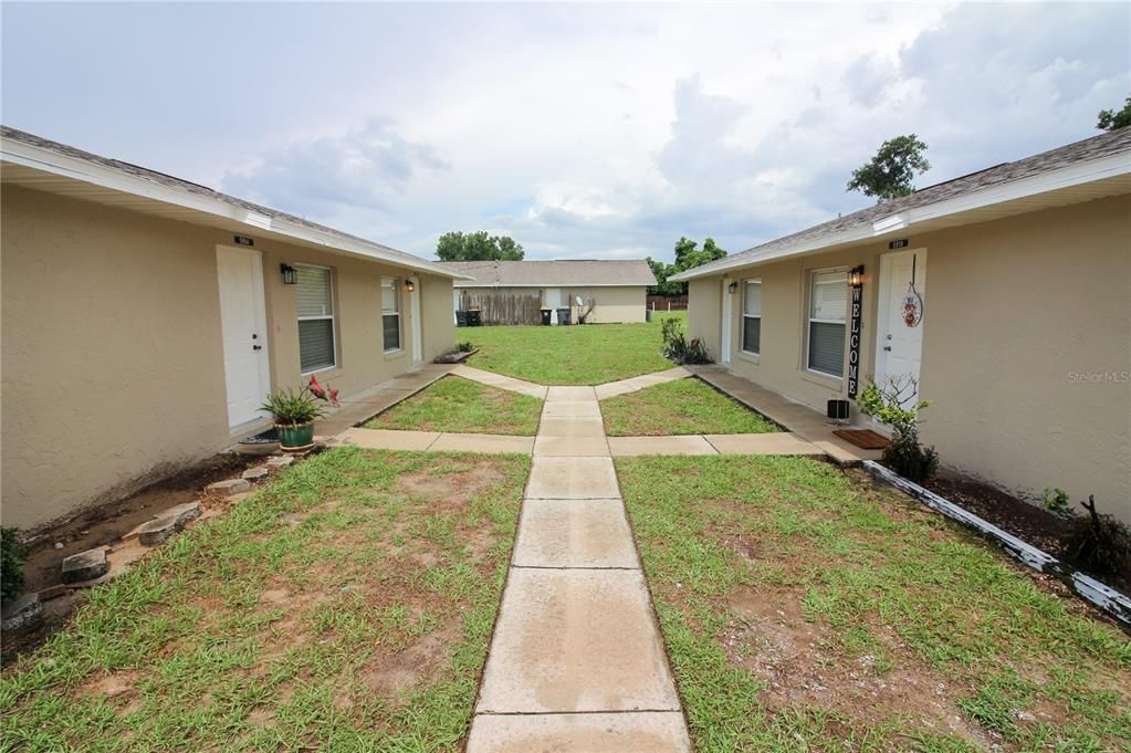 For Rent: $1,350 (2 beds, 1 baths, 900 Square Feet)