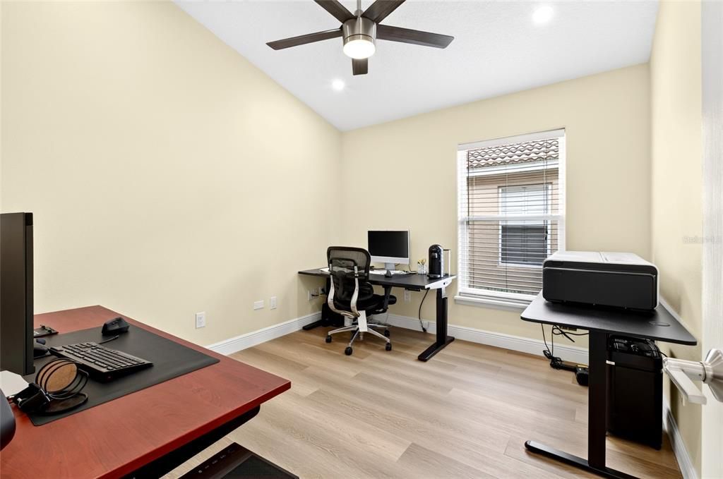 For Sale: $500,000 (3 beds, 2 baths, 1560 Square Feet)