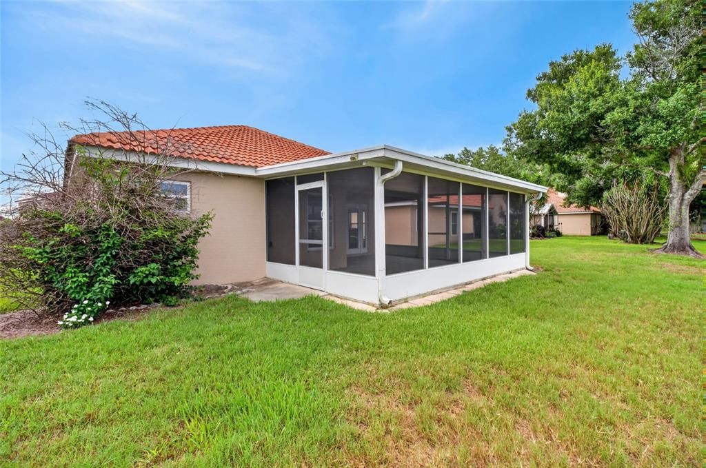 For Sale: $500,000 (3 beds, 2 baths, 1560 Square Feet)