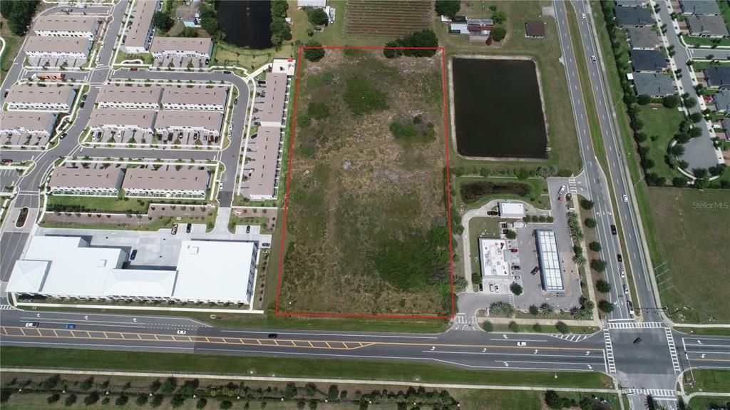 На продажу: $2,990,000 (4.83 acres)