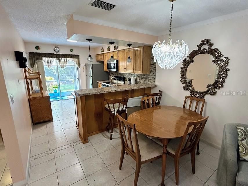 En Venta: $154,500 (2 camas, 1 baños, 835 Pies cuadrados)