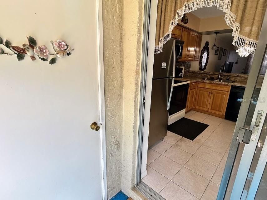 En Venta: $154,500 (2 camas, 1 baños, 835 Pies cuadrados)