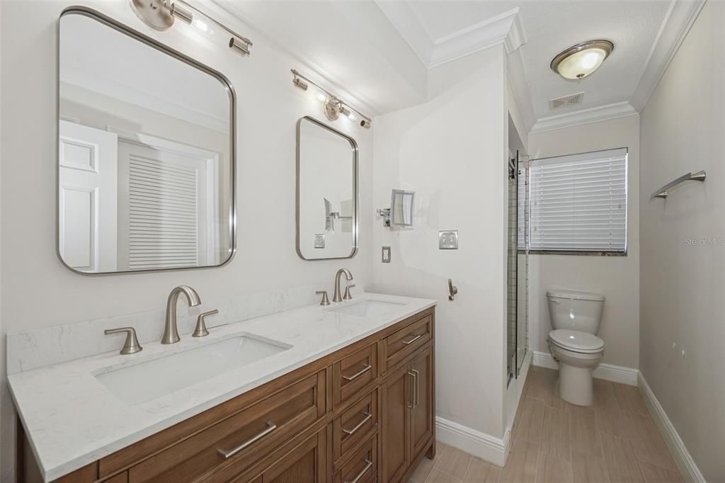 En Venta: $585,000 (3 camas, 2 baños, 1820 Pies cuadrados)