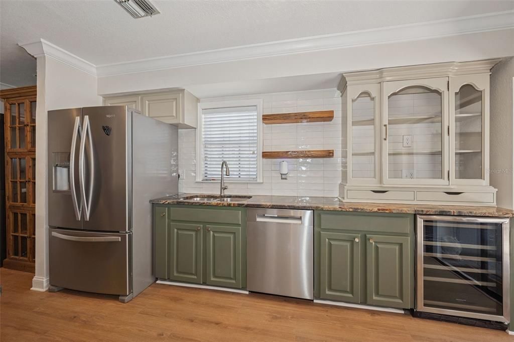 En Venta: $585,000 (3 camas, 2 baños, 1820 Pies cuadrados)