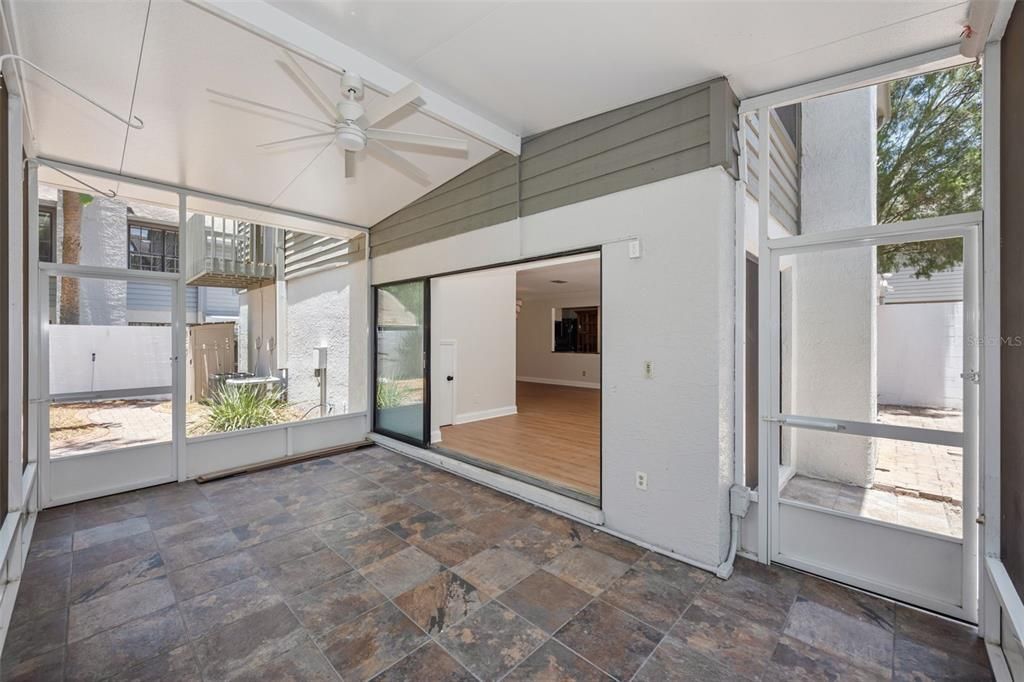 En Venta: $585,000 (3 camas, 2 baños, 1820 Pies cuadrados)