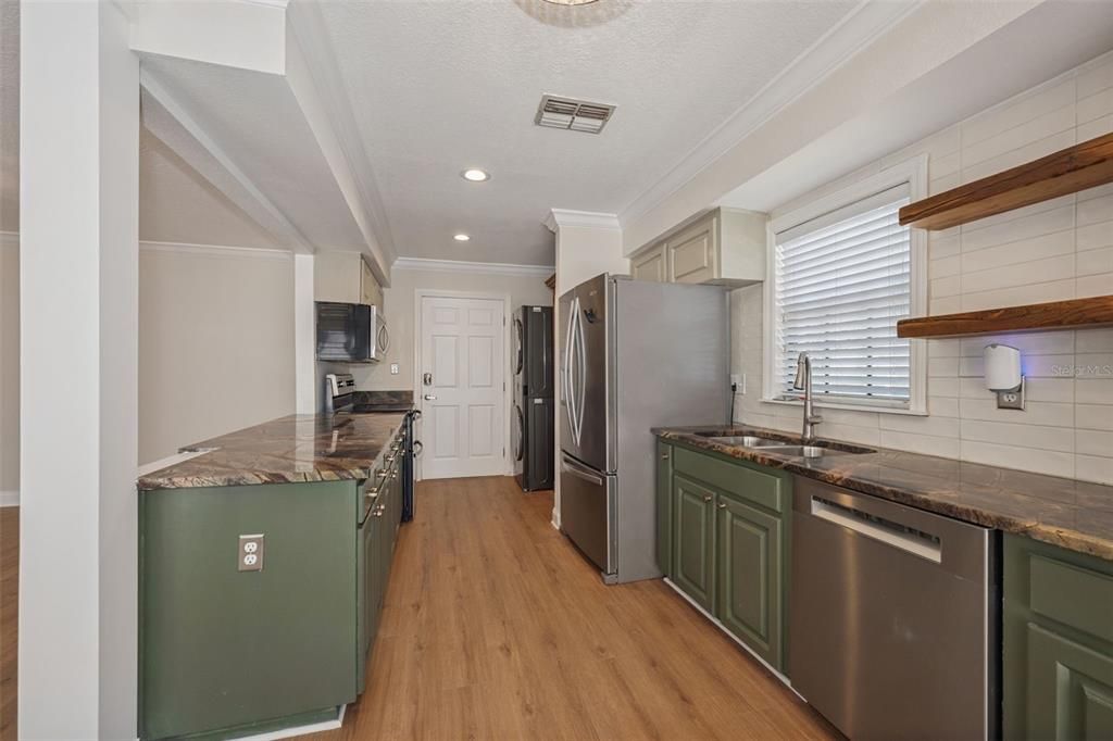 En Venta: $585,000 (3 camas, 2 baños, 1820 Pies cuadrados)