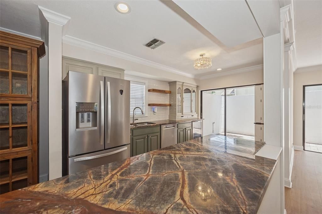 En Venta: $585,000 (3 camas, 2 baños, 1820 Pies cuadrados)