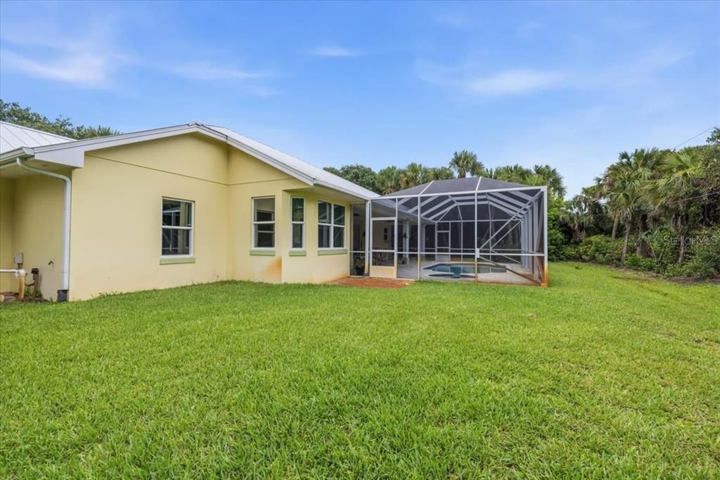 For Sale: $1,399,000 (3 beds, 2 baths, 2105 Square Feet)