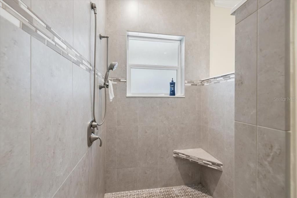 For Sale: $1,399,000 (3 beds, 2 baths, 2105 Square Feet)