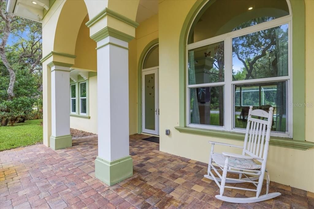 For Sale: $1,399,000 (3 beds, 2 baths, 2105 Square Feet)