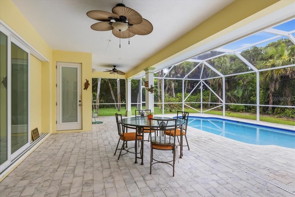 For Sale: $1,399,000 (3 beds, 2 baths, 2105 Square Feet)