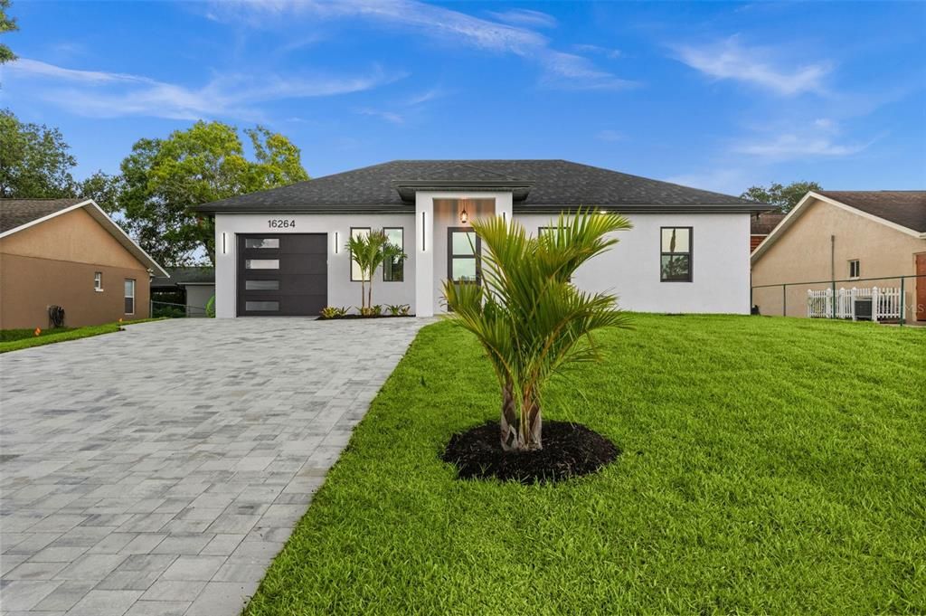 На продажу: $359,900 (3 спален, 2 ванн, 1269 Квадратных фут)