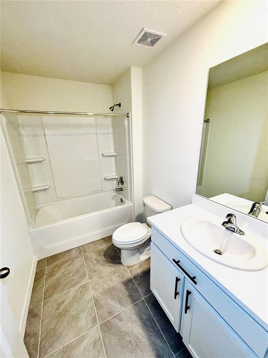 For Rent: $2,400 (4 beds, 2 baths, 0 Square Feet)