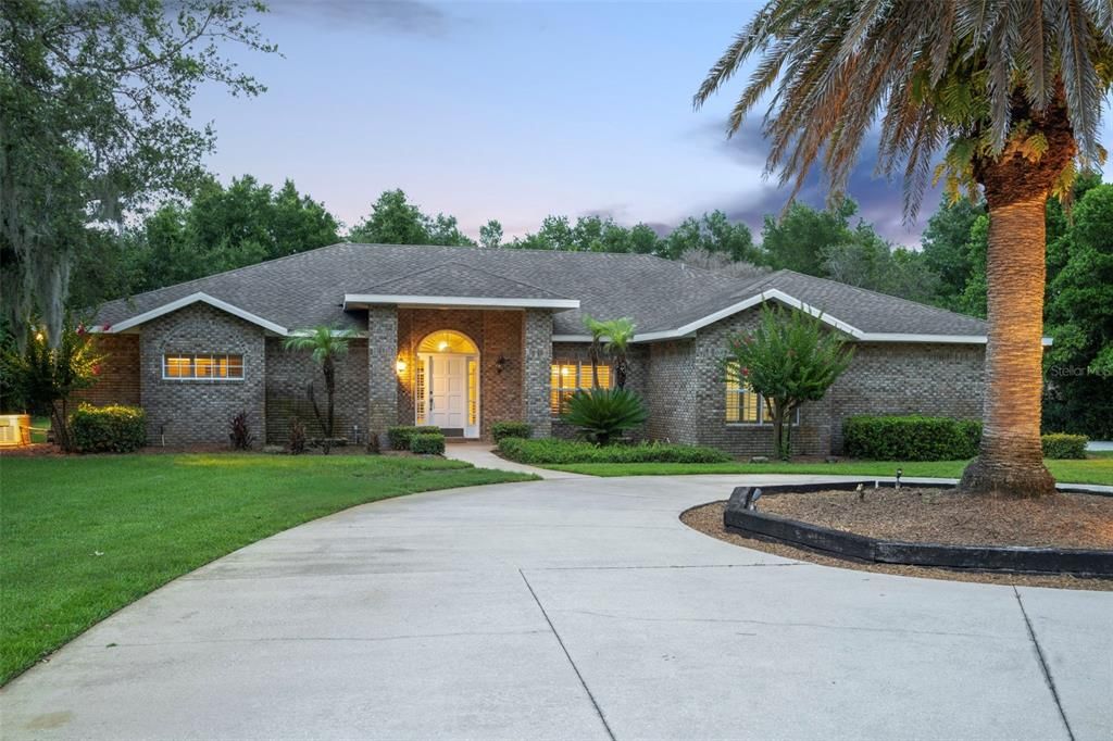 For Sale: $695,000 (4 beds, 3 baths, 3058 Square Feet)