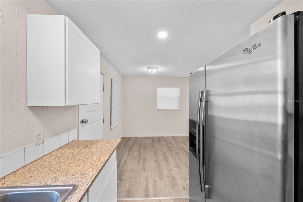 For Sale: $189,990 (3 beds, 1 baths, 1152 Square Feet)