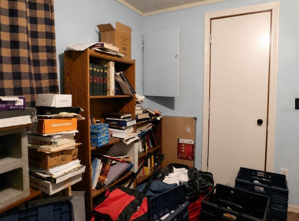 For Sale: $99,900 (3 beds, 1 baths, 1080 Square Feet)