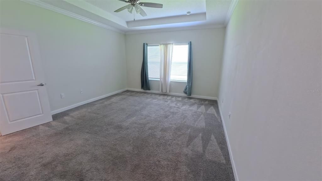 В аренду: $3,600 (5 спален, 3 ванн, 3863 Квадратных фут)