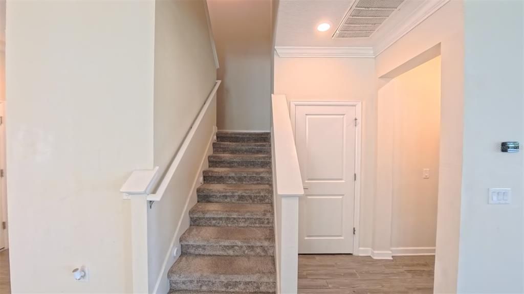 В аренду: $3,600 (5 спален, 3 ванн, 3863 Квадратных фут)